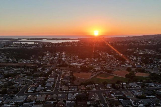 5565 Mount Aconia Way, San Diego, CA 92111
