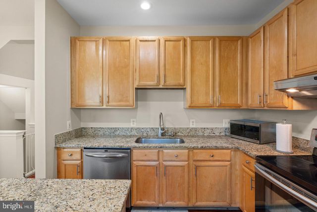 45551 LAKE HAVEN TER, Sterling, VA 20165