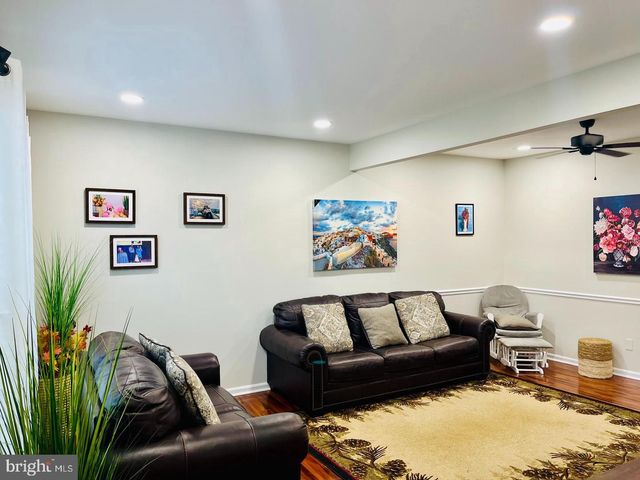 45551 LAKE HAVEN TER, Sterling, VA 20165