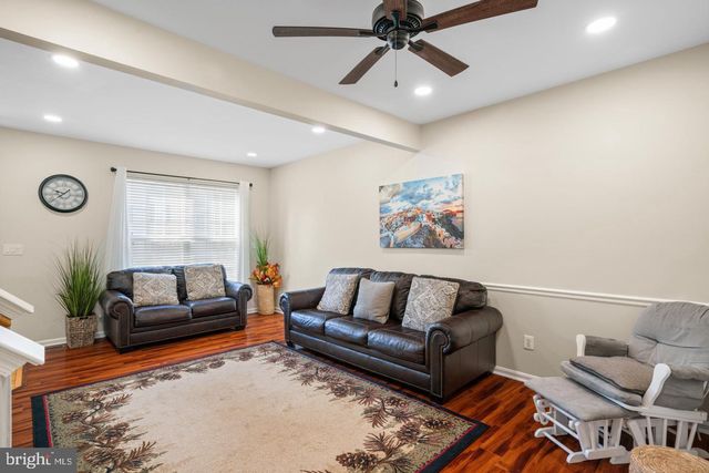 45551 LAKE HAVEN TER, Sterling, VA 20165