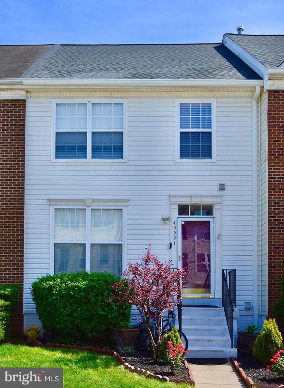 45551 LAKE HAVEN TER, Sterling, VA 20165