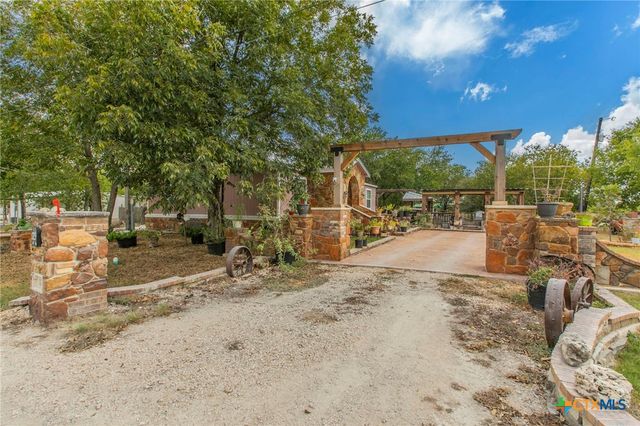 329 W Brook Street, Bartlett, TX 76511