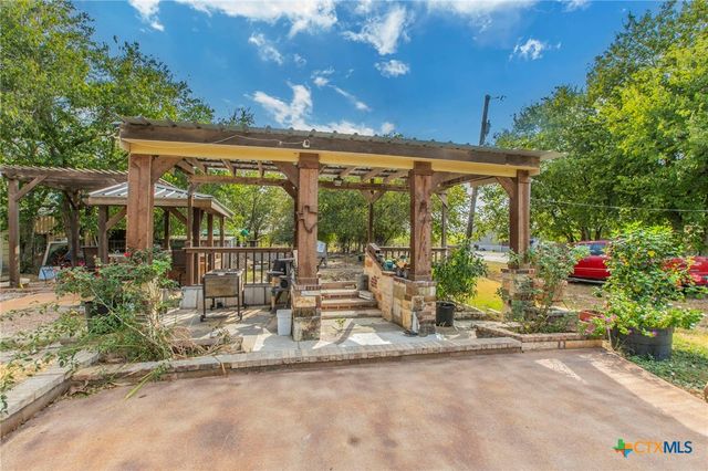 329 W Brook Street, Bartlett, TX 76511