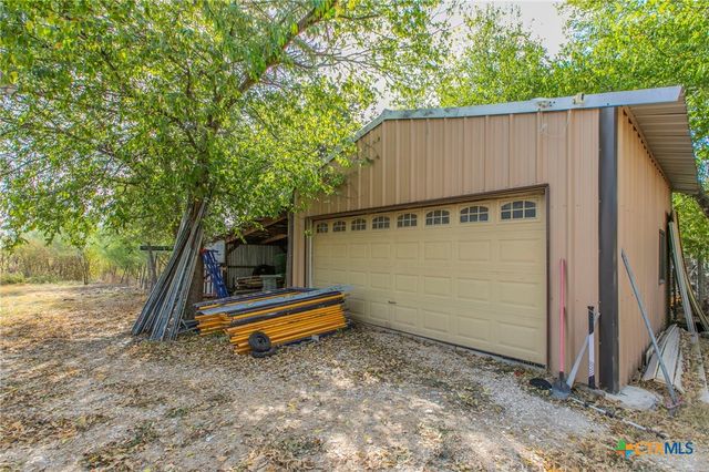 329 W Brook Street, Bartlett, TX 76511