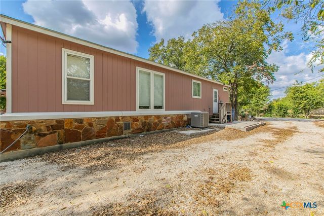 329 W Brook Street, Bartlett, TX 76511