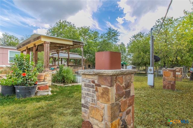 329 W Brook Street, Bartlett, TX 76511