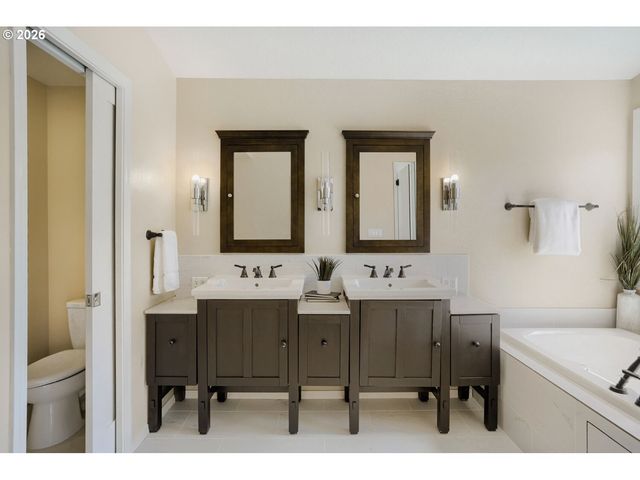 3970 Nw 175TH Pl, Portland, OR 97229