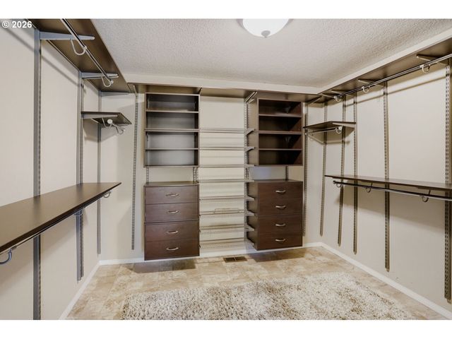 3970 Nw 175TH Pl, Portland, OR 97229