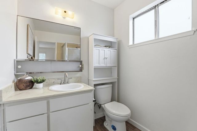 2701 Dorine Way, Sacramento, CA 95833