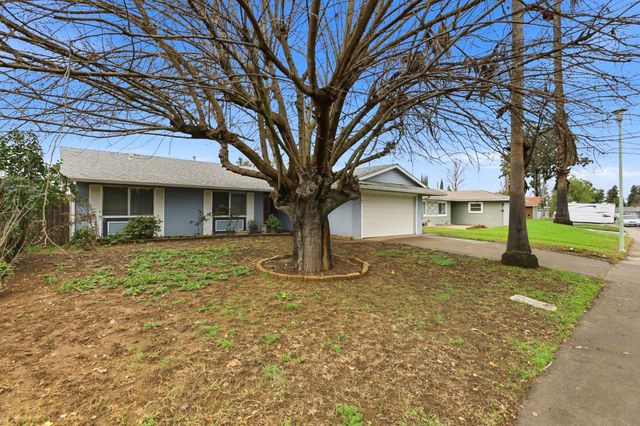 2701 Dorine Way, Sacramento, CA 95833