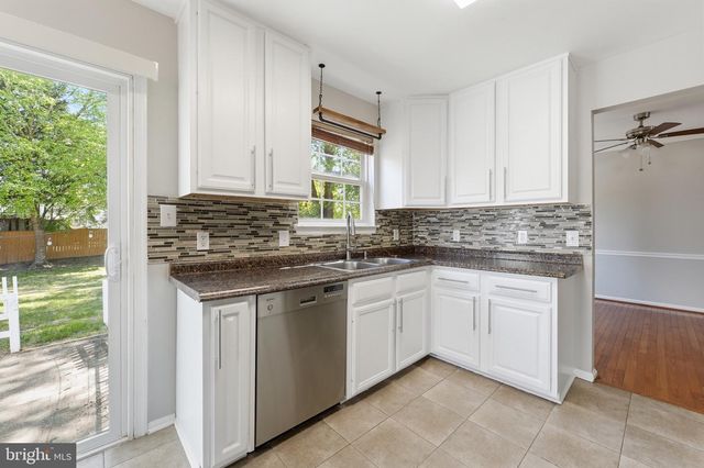 14177 ROCKINGHORSE DR, Woodbridge, VA 22193