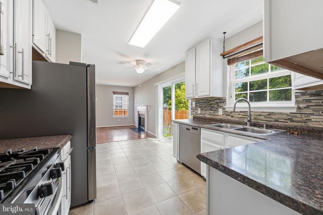 14177 ROCKINGHORSE DR, Woodbridge, VA 22193