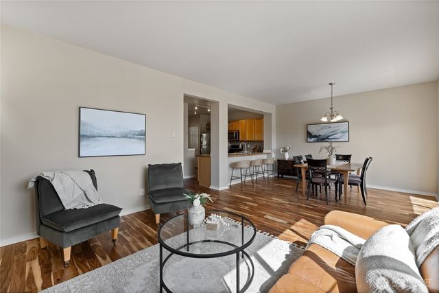 7722 39th Avenue S, Seattle, WA 98118