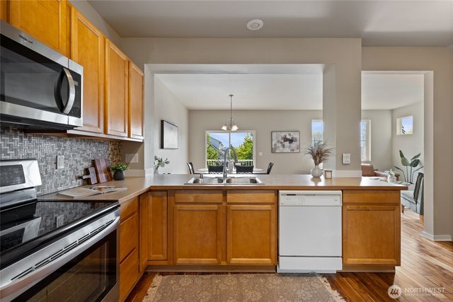 7722 39th Avenue S, Seattle, WA 98118