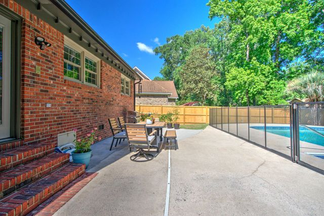 107 Stratford Drive, Summerville, SC 29485