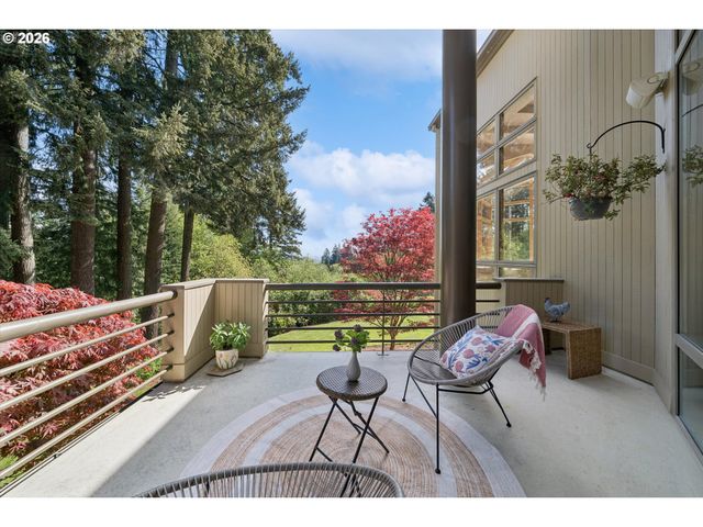 24400 Sw VALLEY VIEW Rd, West Linn, OR 97068