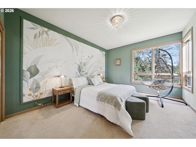 24400 Sw VALLEY VIEW Rd, West Linn, OR 97068