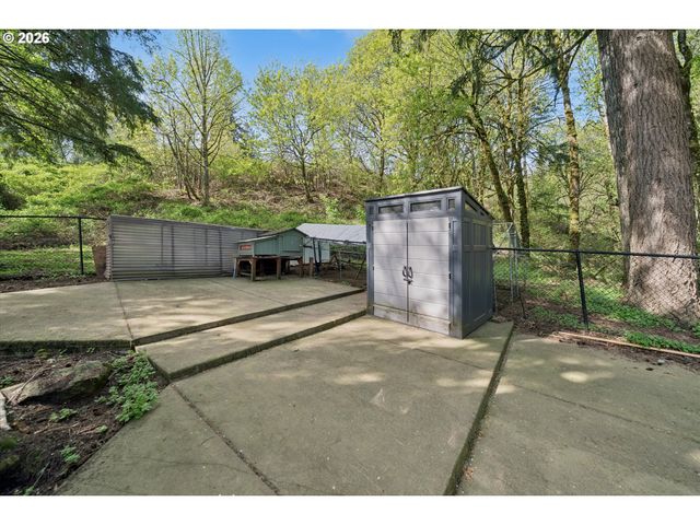 24400 Sw VALLEY VIEW Rd, West Linn, OR 97068