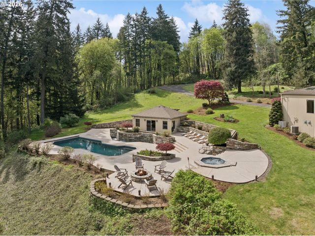 24400 Sw VALLEY VIEW Rd, West Linn, OR 97068
