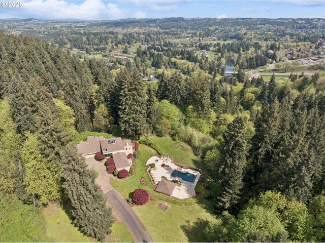 24400 Sw VALLEY VIEW Rd, West Linn, OR 97068