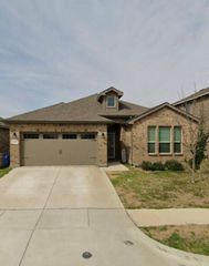 2405 Pambrooke Lane, Glenn Heights, TX 75154