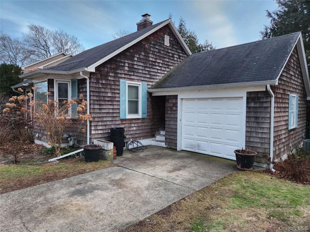53 Riverside Drive, Riverhead, NY 11901