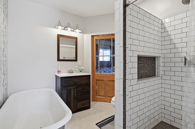 6102 N Washington St, Spokane, WA 99205