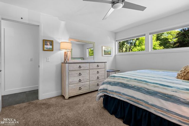 2741 Braeburn Road, Rochester Hills, MI 48309