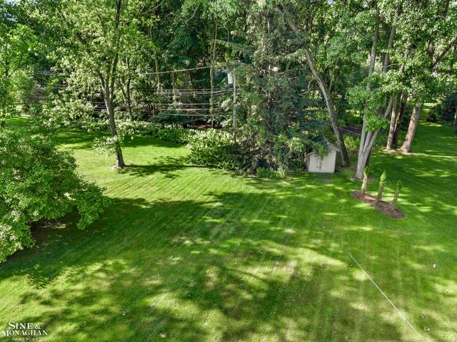 2741 Braeburn Road, Rochester Hills, MI 48309