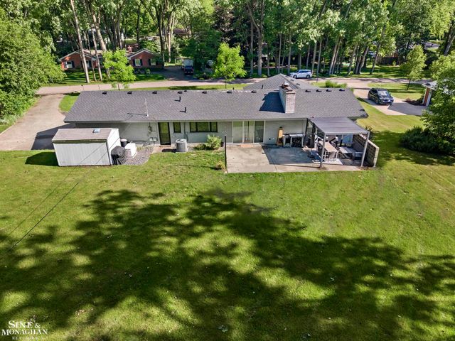 2741 Braeburn Road, Rochester Hills, MI 48309