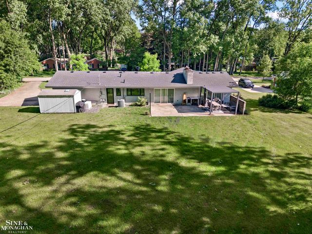 2741 Braeburn Road, Rochester Hills, MI 48309