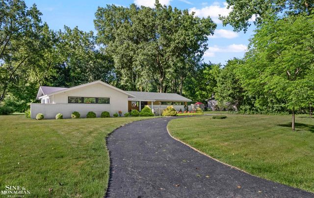 2741 Braeburn Road, Rochester Hills, MI 48309