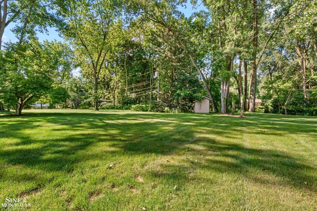 2741 Braeburn Road, Rochester Hills, MI 48309