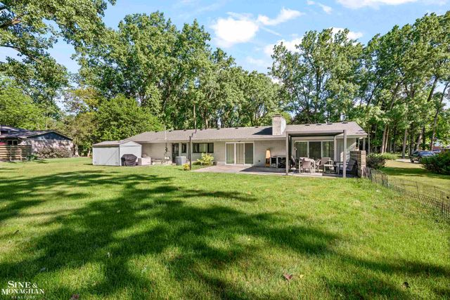 2741 Braeburn Road, Rochester Hills, MI 48309