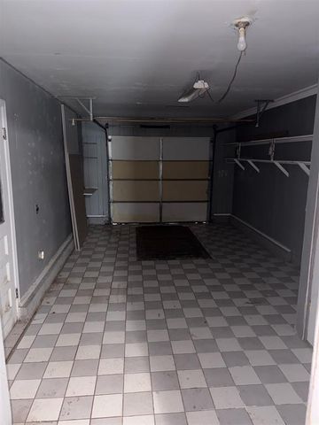 1616 SW 62nd Street, Oklahoma City, OK 73159