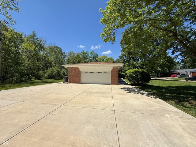 145 Jonquil Drive, Indianapolis, IN 46227