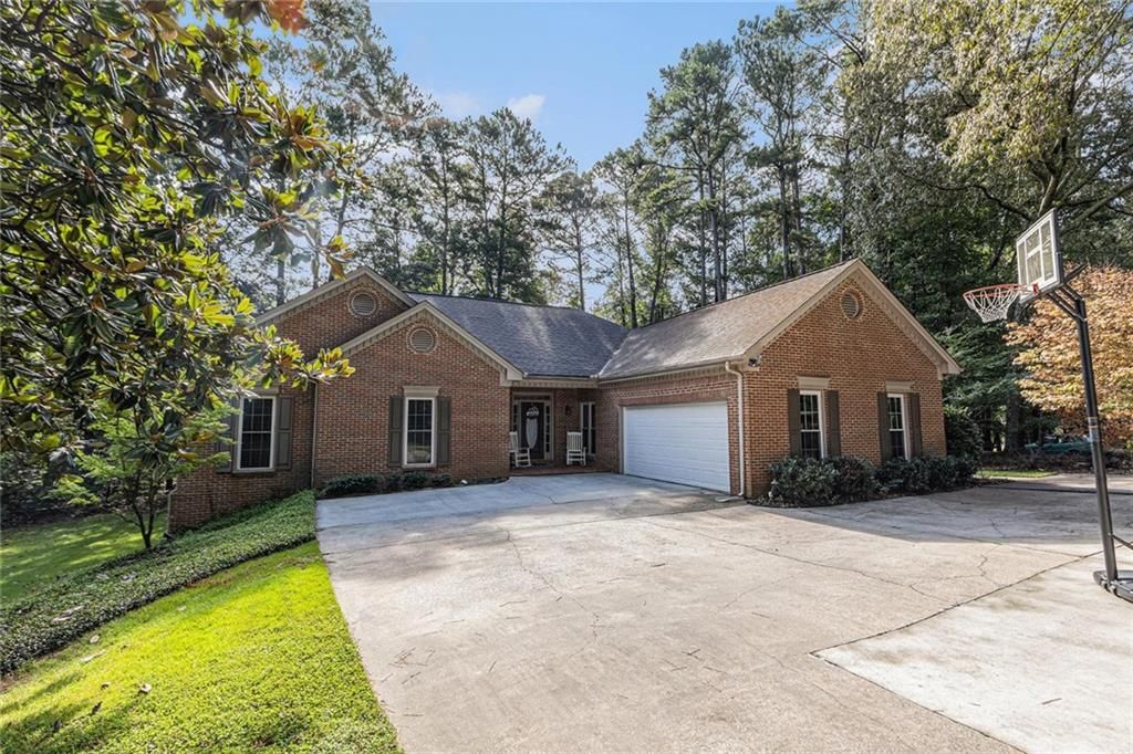 205 Wyngate Circle, Fayetteville, GA 30215