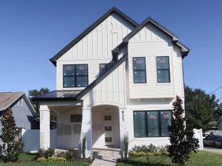 921 12TH STREET N, St Petersburg, FL 33705