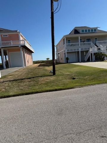 3817 Biscayne Beach Road, Port Bolivar, TX 77650