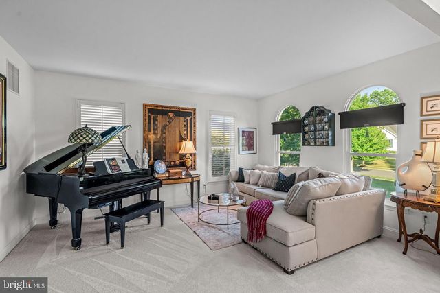 5 LAUREL WOOD CT, Lindenwold, NJ 08021