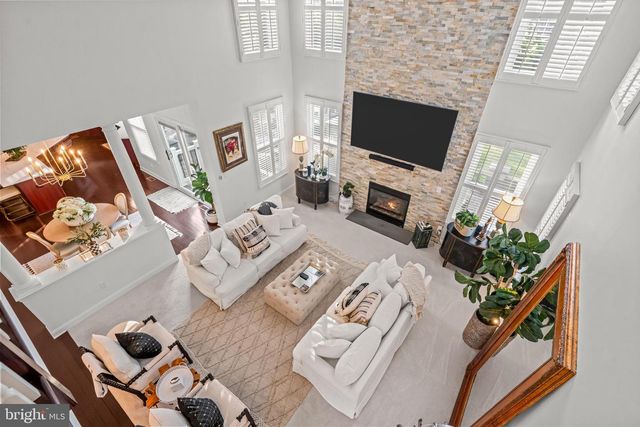 5 LAUREL WOOD CT, Lindenwold, NJ 08021