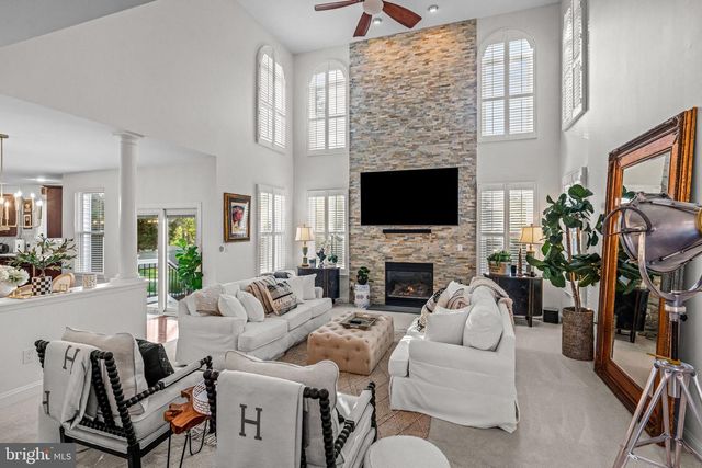 5 LAUREL WOOD CT, Lindenwold, NJ 08021