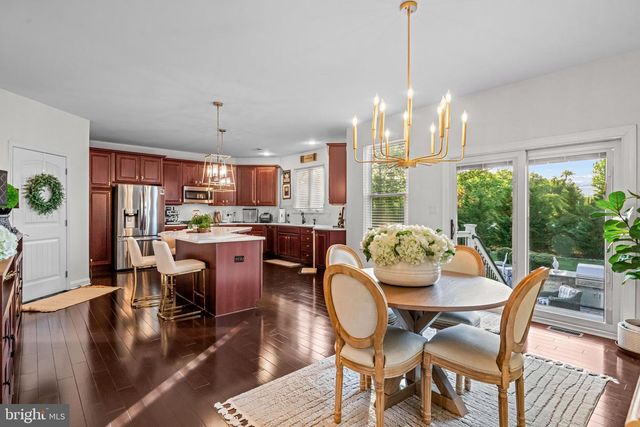 5 LAUREL WOOD CT, Lindenwold, NJ 08021