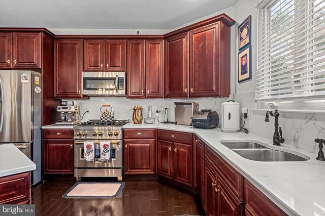 5 LAUREL WOOD CT, Lindenwold, NJ 08021