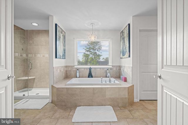 5 LAUREL WOOD CT, Lindenwold, NJ 08021
