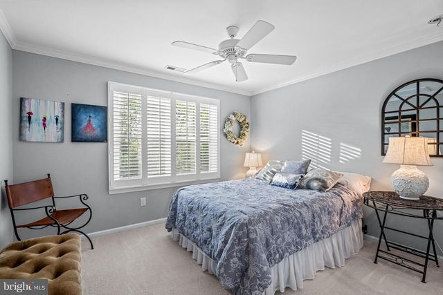 5 LAUREL WOOD CT, Lindenwold, NJ 08021