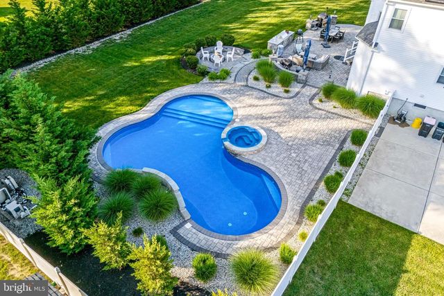 5 LAUREL WOOD CT, Lindenwold, NJ 08021