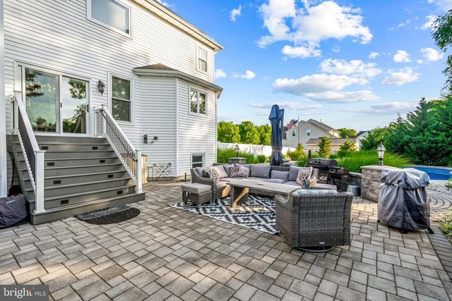 5 LAUREL WOOD CT, Lindenwold, NJ 08021