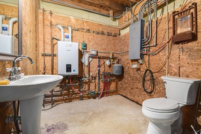 10647 Hawthorn Road, Plymouth, IN 46563