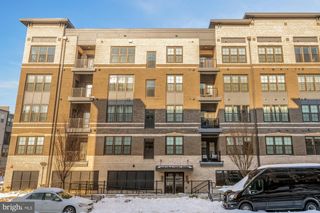2320 FIELD POINT RD #4-304, Herndon, VA 20171